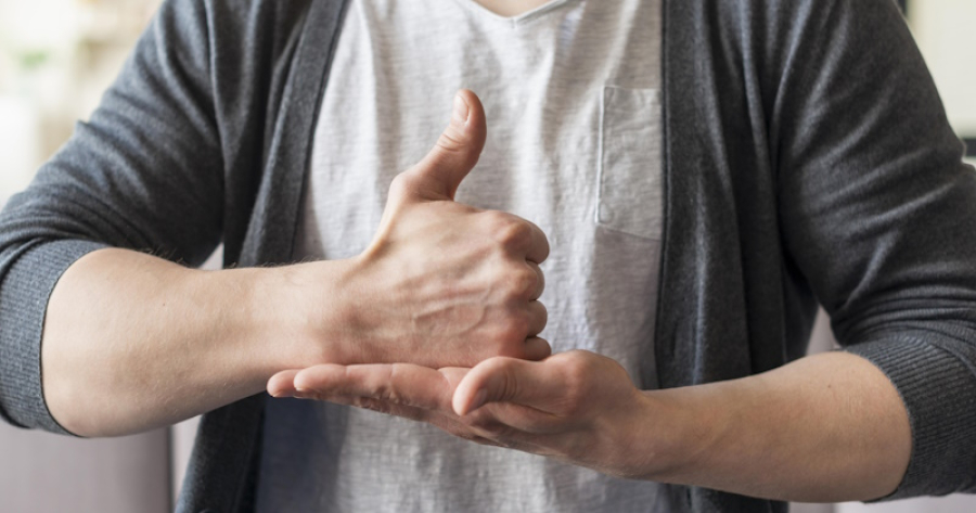 Projeto aprovado garante acessibilidade para pessoas surdas na publicidade oficial de Araraquara