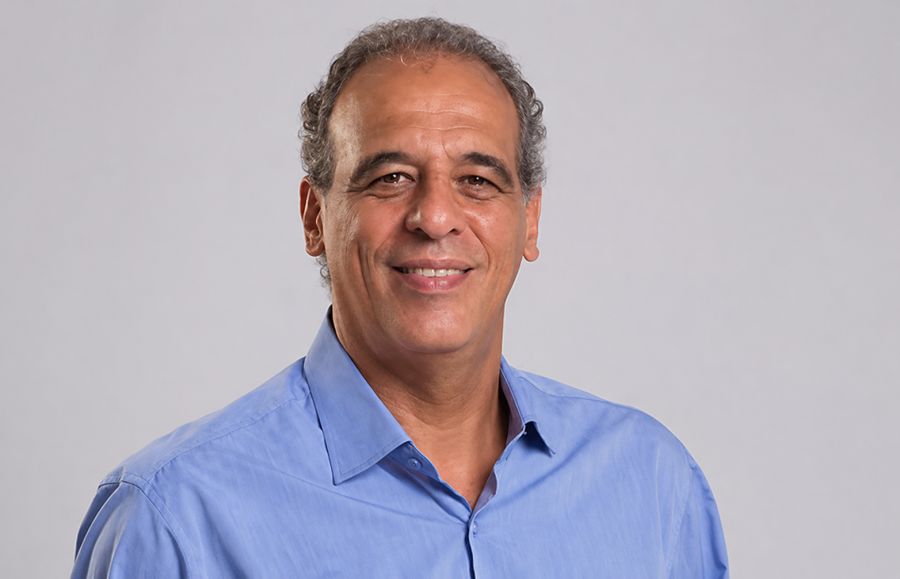 Marcelo Teroca lança livro que encerra trilogia sobre matemática holística