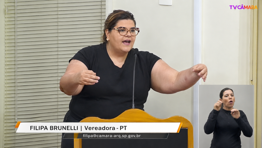 Greve da UNESP vira munição política: Filipa Brunelli acusa sucateamento da educação e dispara contra Tarcísio